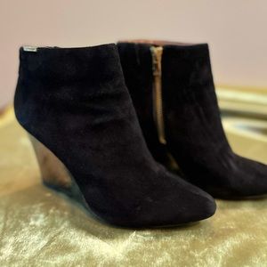 Calvin Klein “Charlaine” Black Suede Womens Booties Size 7